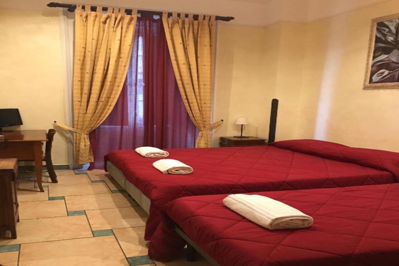 Schilizzi Hotel Napoli Esterno foto