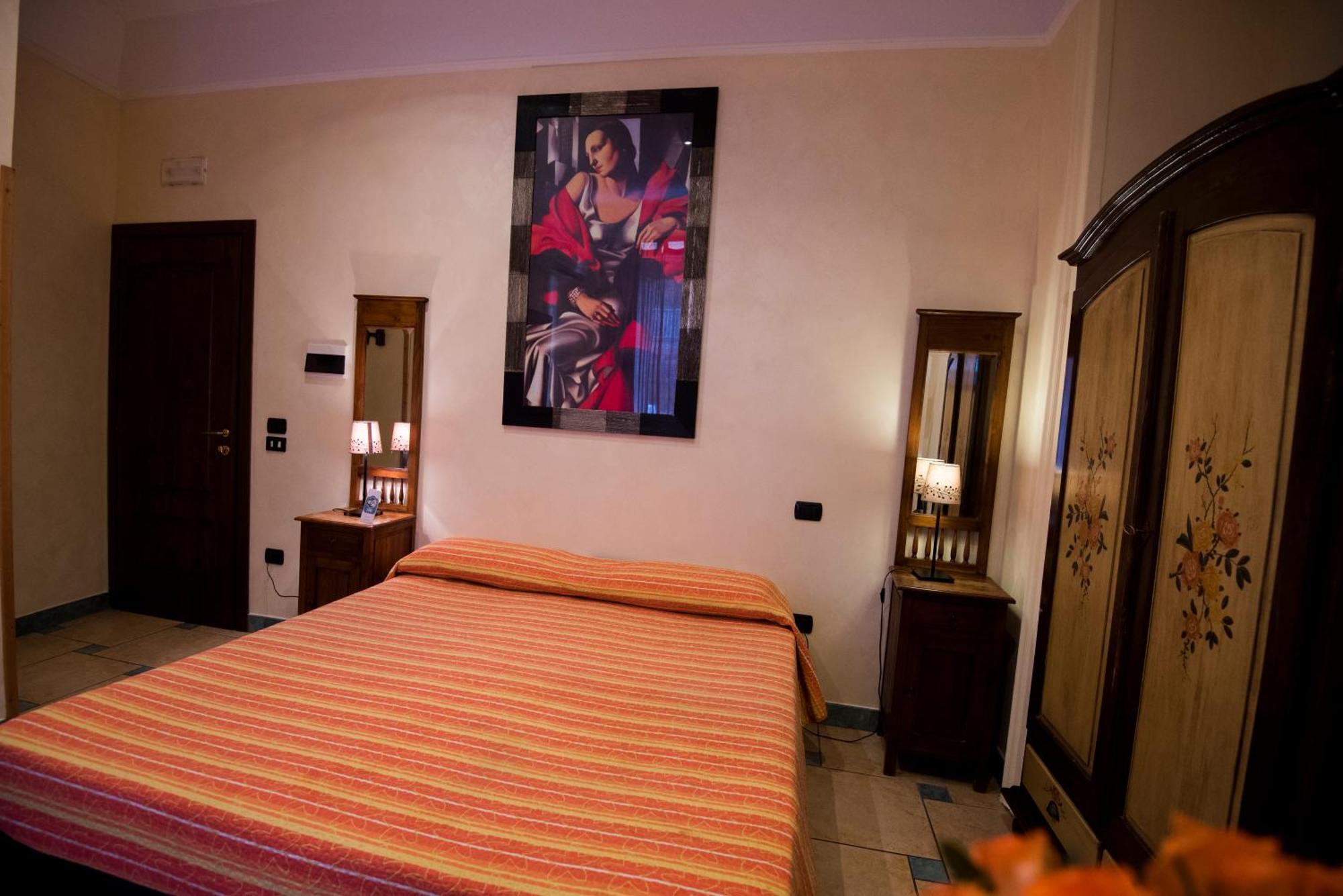 Schilizzi Hotel Napoli Esterno foto